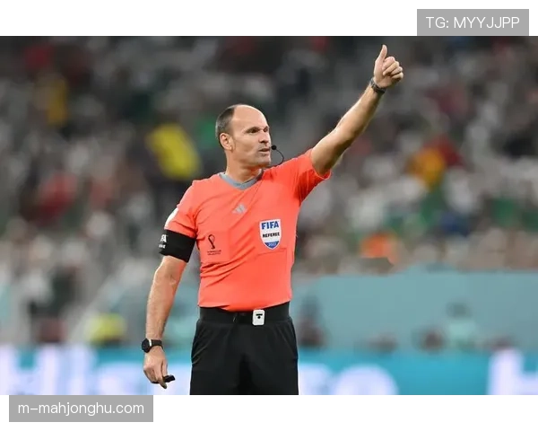 独家专访：退役名哨谈VAR介入对比赛节奏及转换流畅度的影响